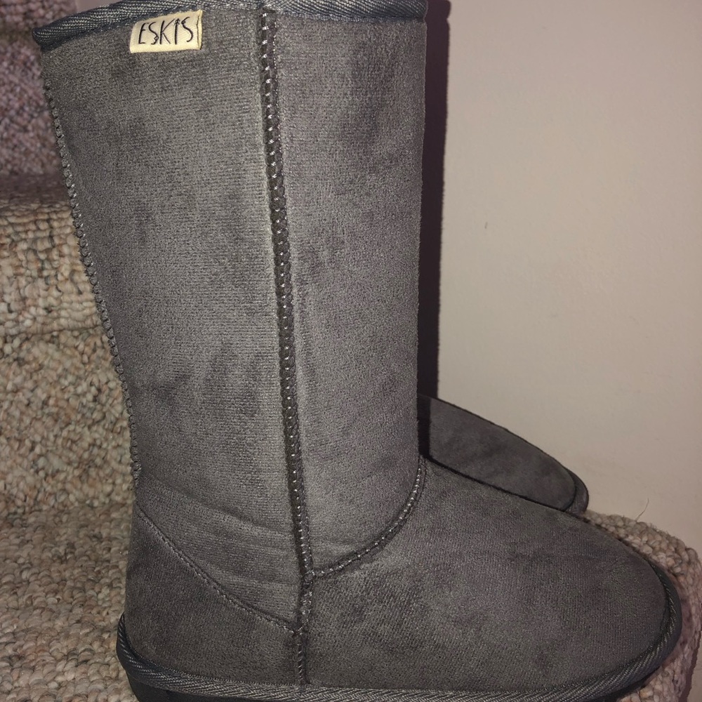 Grey (off brand ugg) boots